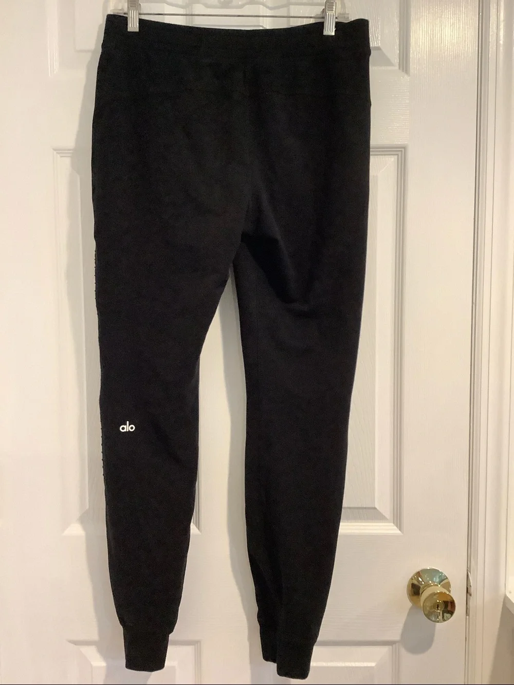 ALO Women’s Black Stretchy Work Out Gym Athleisure Activewear Travel Joggers M